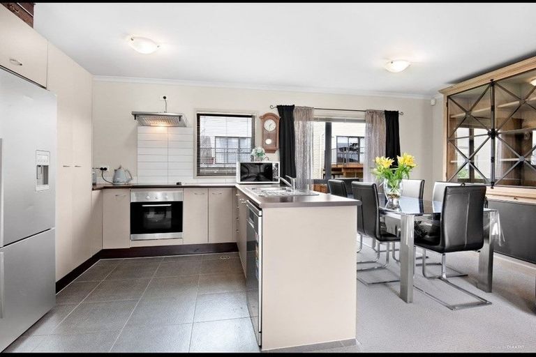 Photo of property in St Claire Village, 44/172 Mcleod Road, Te Atatu South, Auckland, 0610