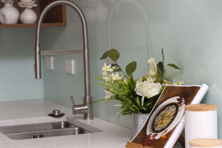 Photo of property in 209a Edmonton Road, Te Atatu South, Auckland, 0610