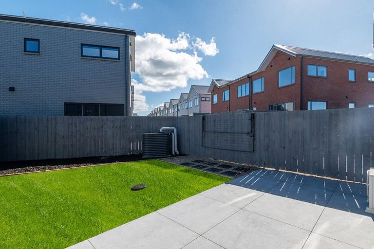 Photo of property in 77 Harewood Street, Whenuapai, Auckland, 0618