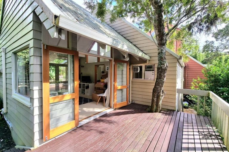 Photo of property in 1/22 Rangatira Road, Birkenhead, Auckland, 0626