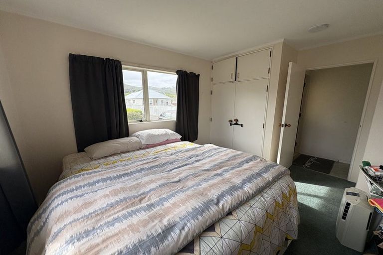 Photo of property in 15b Findlay Street, Tawa, Wellington, 5028