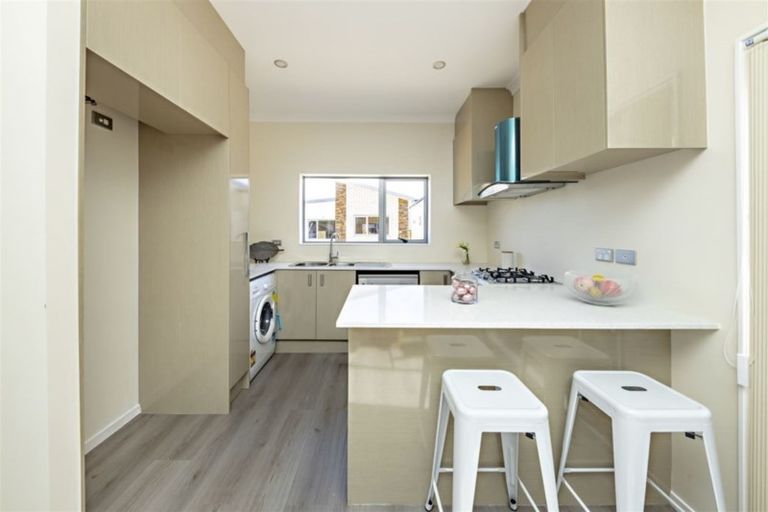 Photo of property in 55c Senator Drive, Manurewa, Auckland, 2105