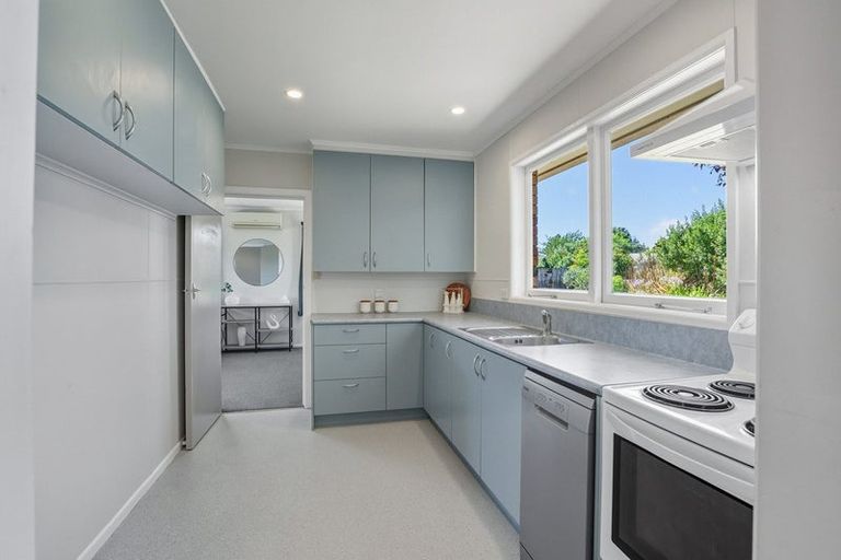 Photo of property in 41 Toru Road, Paraparaumu Beach, Paraparaumu, 5032