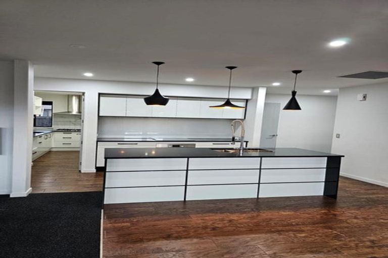 Photo of property in 4 Schofield Lane, Hornby, Christchurch, 8025