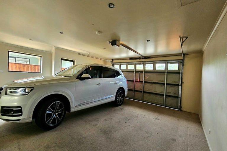 Photo of property in 8f Blennerville Close, Marton, 4710