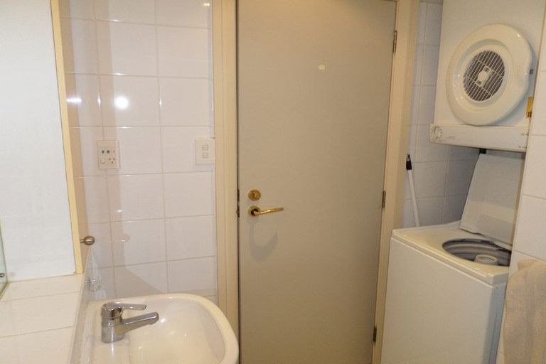 Photo of property in Kelvin House, 1d/16 The Terrace, Wellington Central, Wellington, 6011