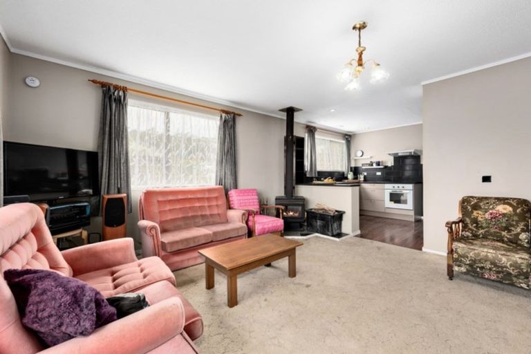 Photo of property in 1/20 Gentian Street, Timberlea, Upper Hutt, 5018