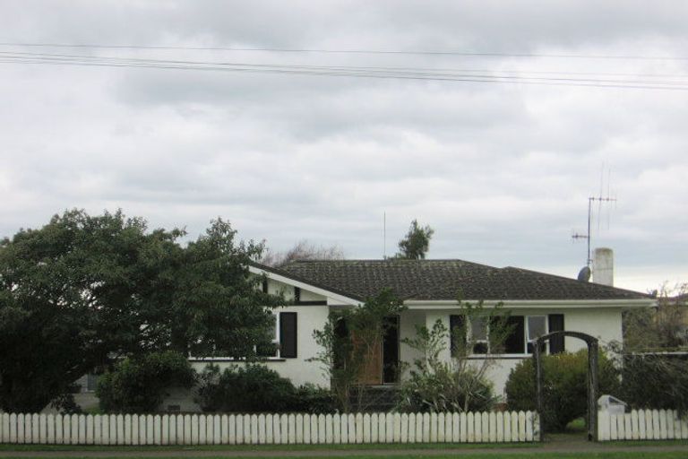 Photo of property in 3 Union Street, Foxton, 4814