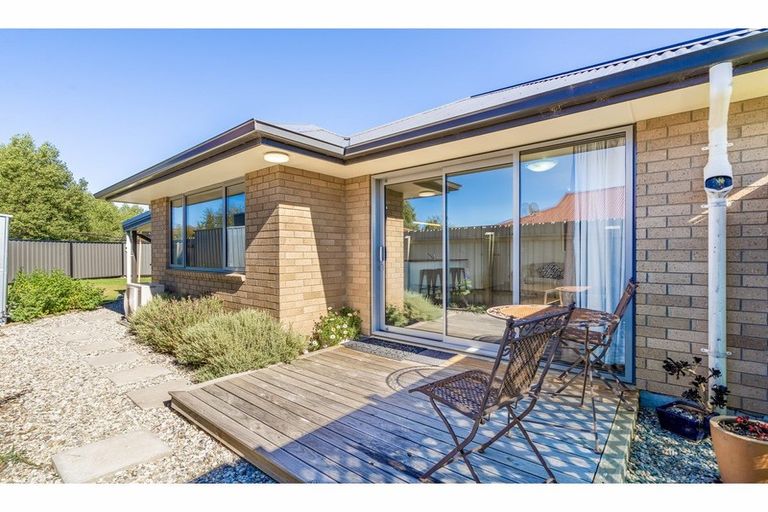 Photo of property in 2 Half Time Close, Omakau, 9376