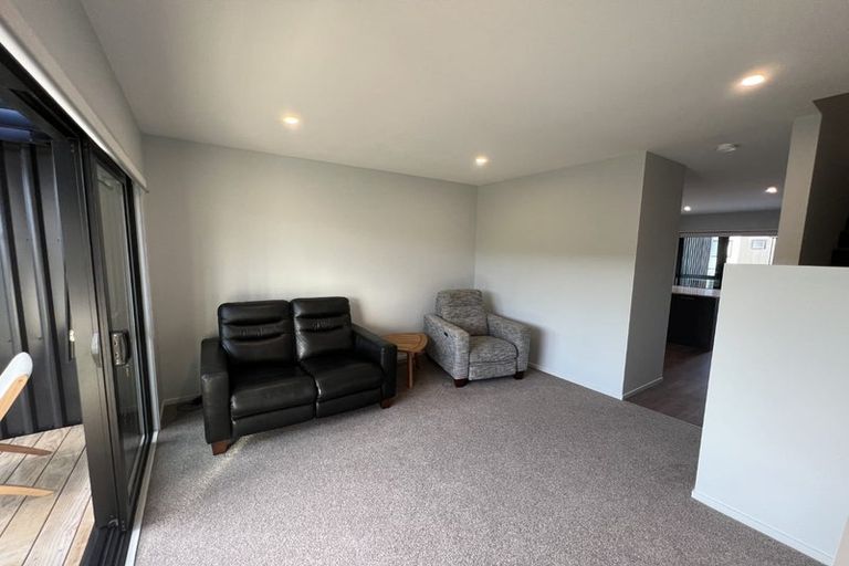 Photo of property in 12b Tikati Rise, Long Bay, Auckland, 0630