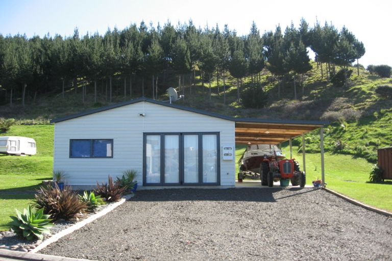 Photo of property in 12 Stewart Place, Opito Bay, Whitianga, 3592