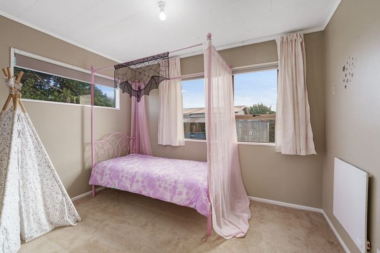 Photo of property in 9 Yates Street, Otaki Beach, Otaki, 5512