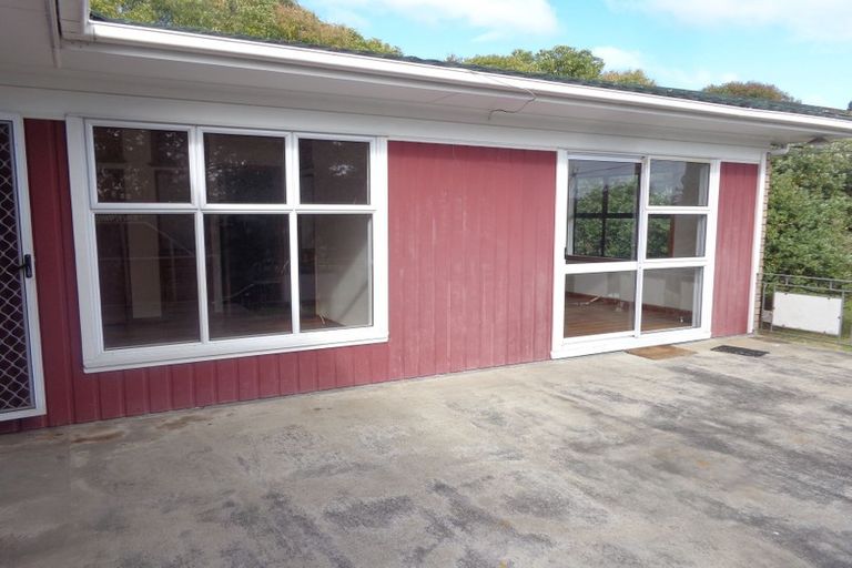 Photo of property in 129 Rathgar Road, Henderson, Auckland, 0610