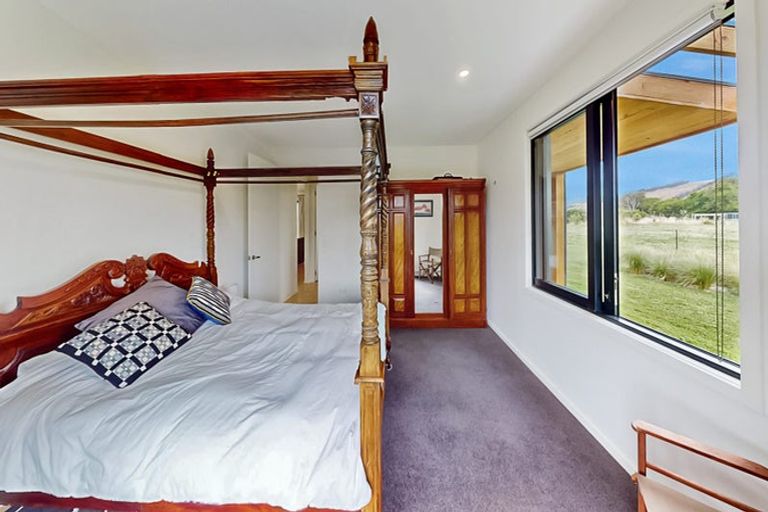 Photo of property in 50 Catley Road, Te Horo, Otaki, 5582
