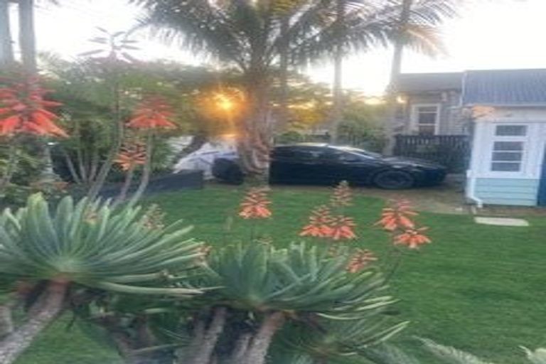 Photo of property in 24 Prime Road, Grey Lynn, Auckland, 1021