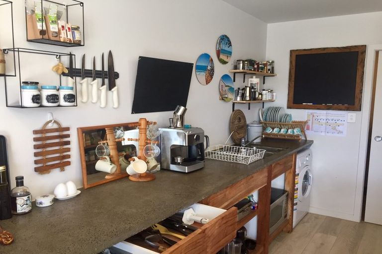 Photo of property in 7 Sauterne Road, Kumeu, 0810