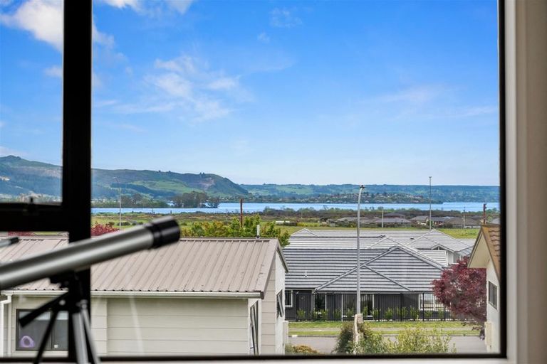 Photo of property in 17 Te Ana Place, Lynmore, Rotorua, 3010