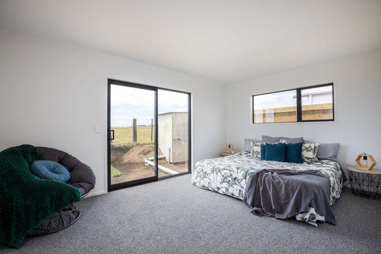 Photo of property in 72 Aratapu Street, Waitara, 4320