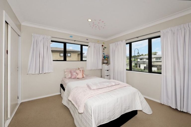 Photo of property in 29 Midhurst Avenue, Henderson, Auckland, 0612