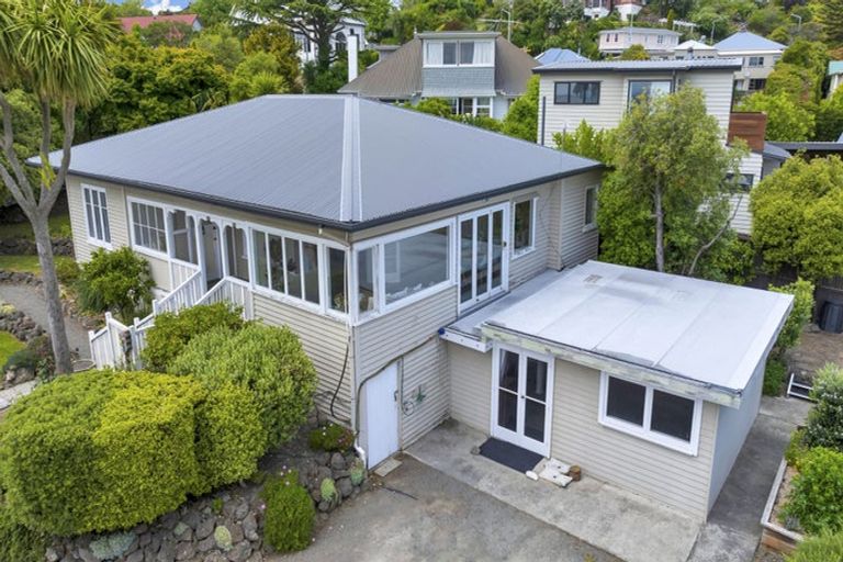 Photo of property in 92 Dyers Pass Road, Cashmere, Christchurch, 8022