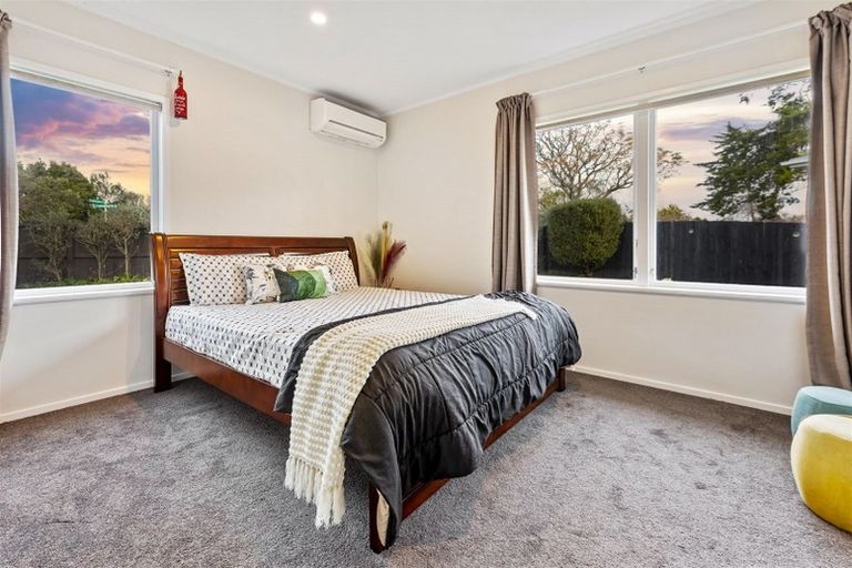 Photo of property in 36 Universal Drive, Henderson, Auckland, 0610