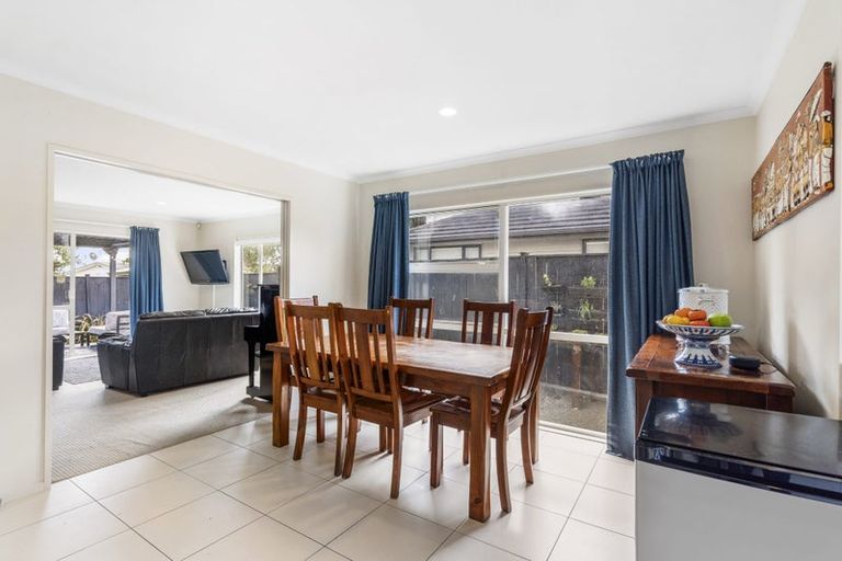 Photo of property in 9a Baird Street, Howick, Auckland, 2014