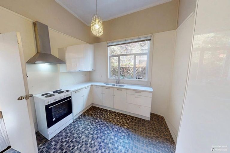 Photo of property in 19 Alma Road, Gonville, Whanganui, 4501