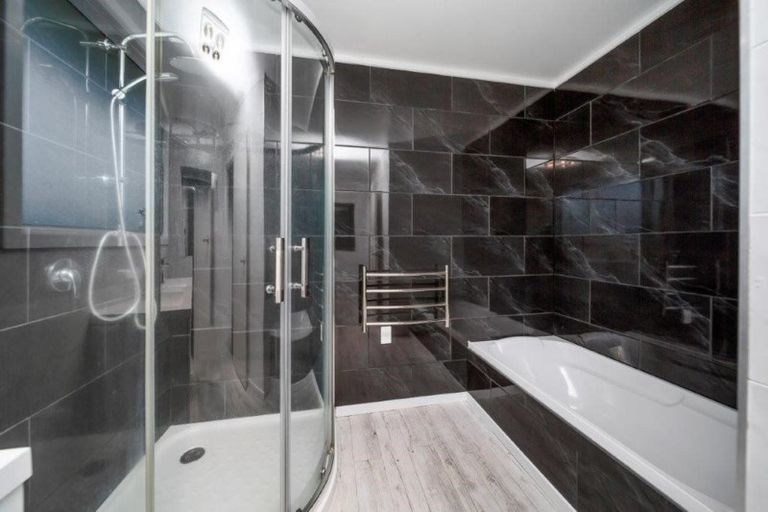 Photo of property in 33 Kamahi Avenue, Hawera, 4610