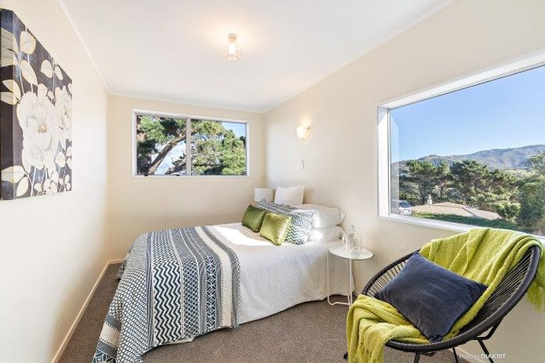 Photo of property in 31 Arun Crescent, Southgate, Wellington, 6023