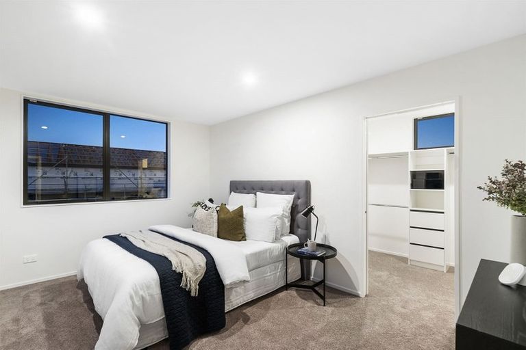 Photo of property in 2 Ocean Breeze Avenue, Hobsonville, Auckland, 0616