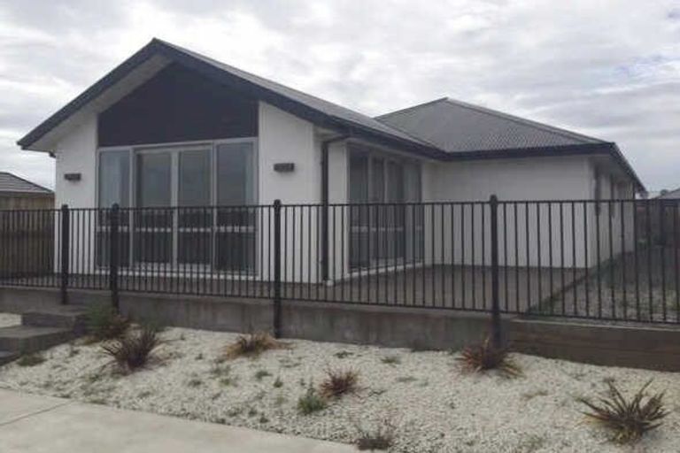 Photo of property in 36 Whakatipu Street, Pegasus, 7612