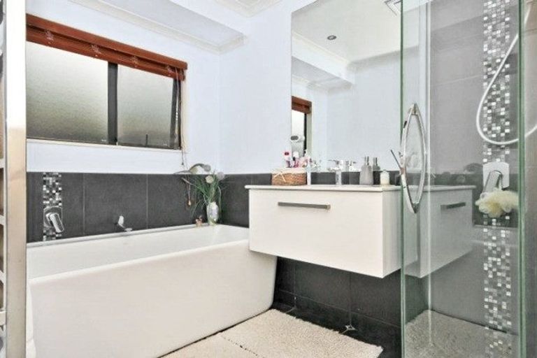 Photo of property in 11 Northmeadow Drive, Rototuna, Hamilton, 3210