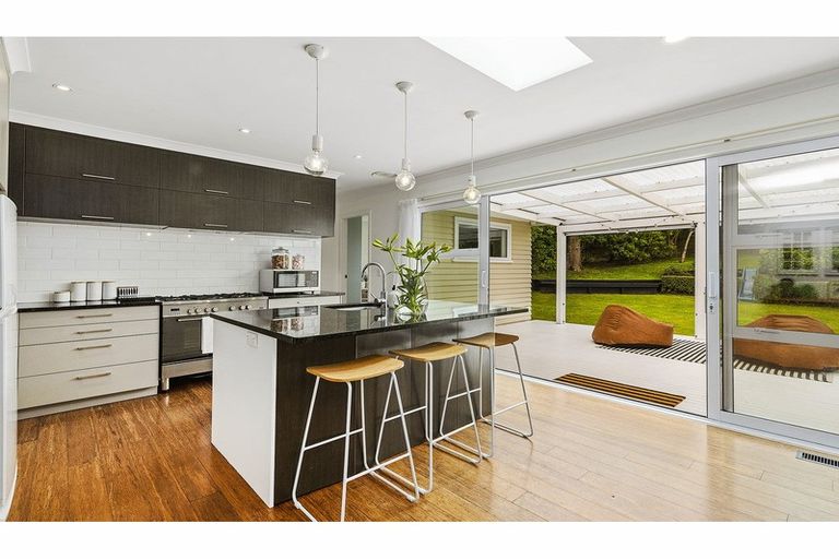 Photo of property in 108 Broderick Road, Johnsonville, Wellington, 6037