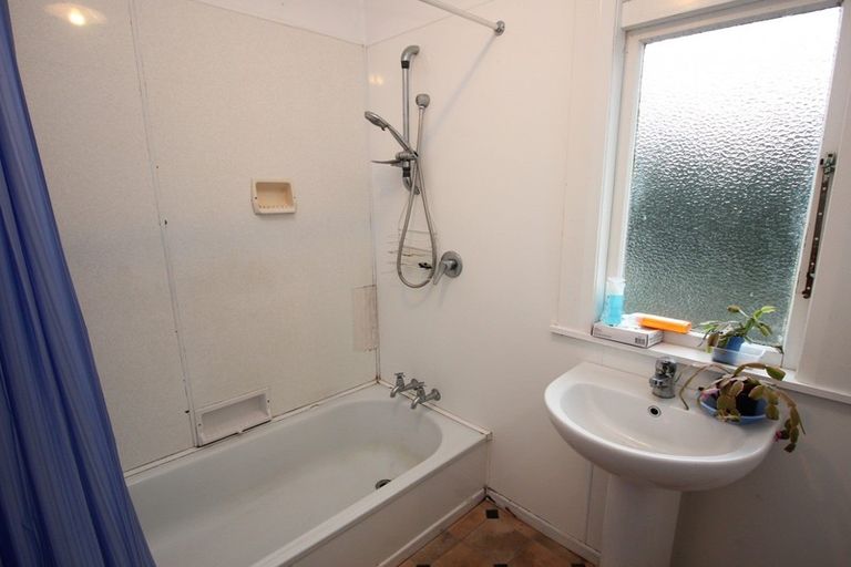 Photo of property in 95 South Road, Manaia, 4612