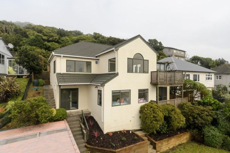 Photo of property in 2 Punjab Street, Khandallah, Wellington, 6035