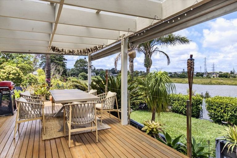 Photo of property in 48 Aurea Avenue, Pakuranga, Auckland, 2010