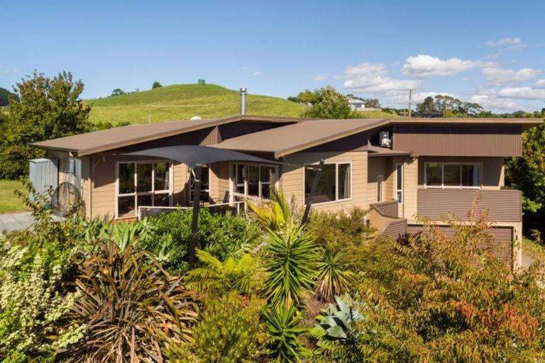 Photo of property in 8 Roger Guy Place, Welcome Bay, Tauranga, 3175