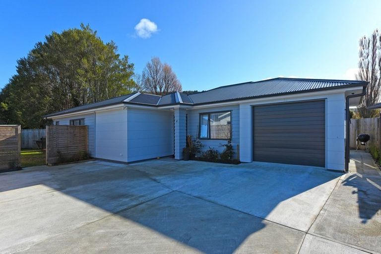 Photo of property in 6 Rimutaka Street, Trentham, Upper Hutt, 5018