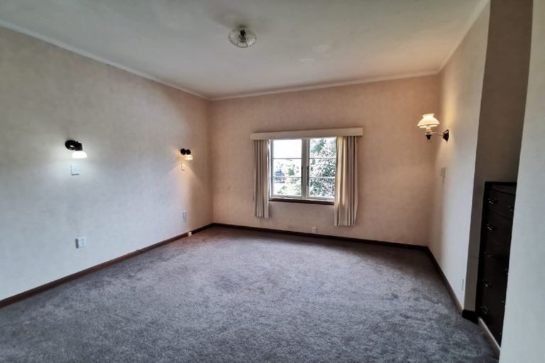 Photo of property in 130 Lake Crescent, Hamilton Lake, Hamilton, 3204