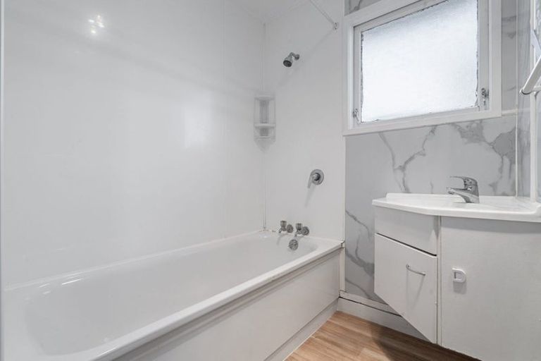 Photo of property in 31 Takanini Road, Takanini, 2112