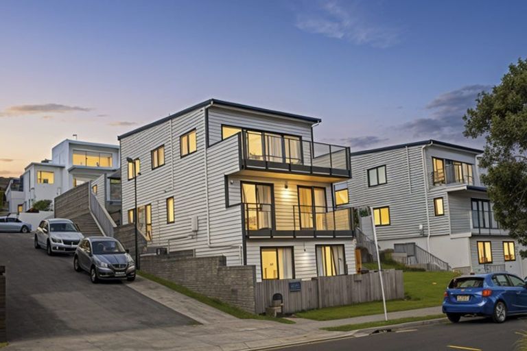 Photo of property in 46 Ascension Crescent, Orewa, 0931