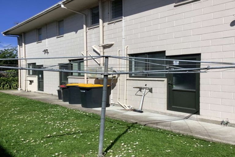 Photo of property in 2/86 Picton Avenue, Riccarton, Christchurch, 8011