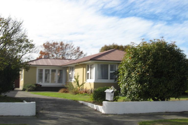 Photo of property in 14 Gladson Avenue, Sockburn, Christchurch, 8042