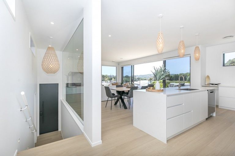 Photo of property in 5 Rangitahi Road, Raglan, 3225