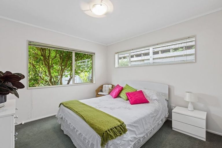 Photo of property in 2/41 Rishworth Avenue, Stanmore Bay, Whangaparaoa, 0932