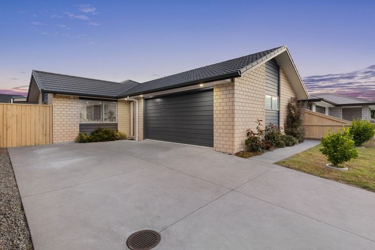 Photo of property in 20 Te Kio Crescent, Papamoa Beach, Papamoa, 3118