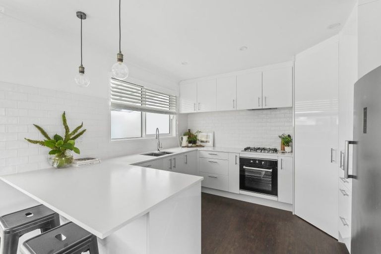 Photo of property in 11 Avon Place, Springvale, Whanganui, 4501