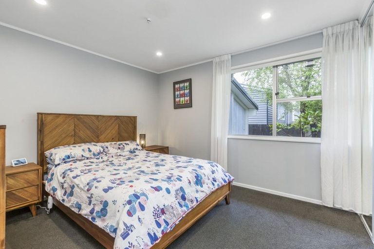 Photo of property in 3 Glynnbrooke Street, Te Atatu South, Auckland, 0610