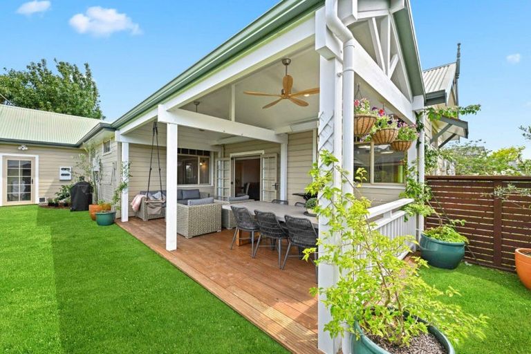 Photo of property in 1 Windermere Rise, Rototuna, Hamilton, 3210