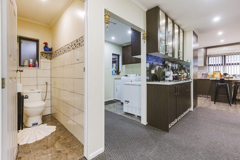 Photo of property in 73 Blake Road, Mangere East, Auckland, 2024